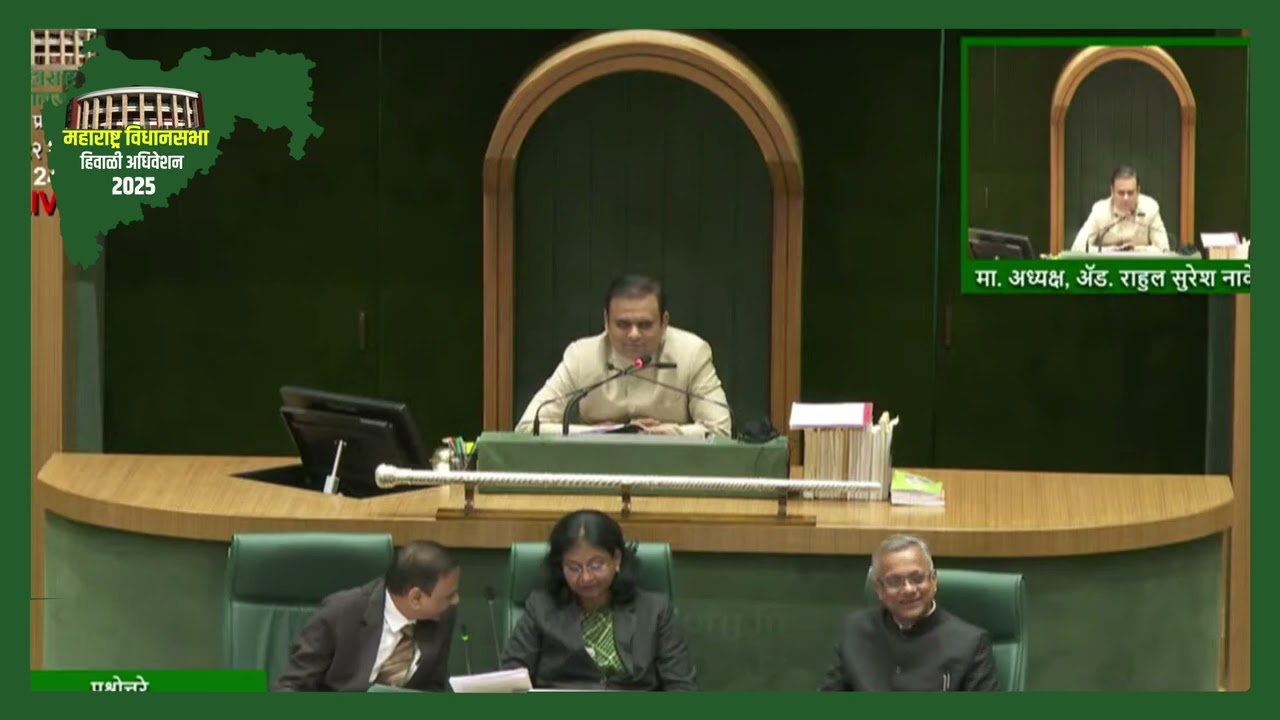 ग्रामविकासच्या माध्यमाद्वारे बांधण्यात येणारे १० उमेद मॉल किती वर्षांमध्ये बांधले जातील?